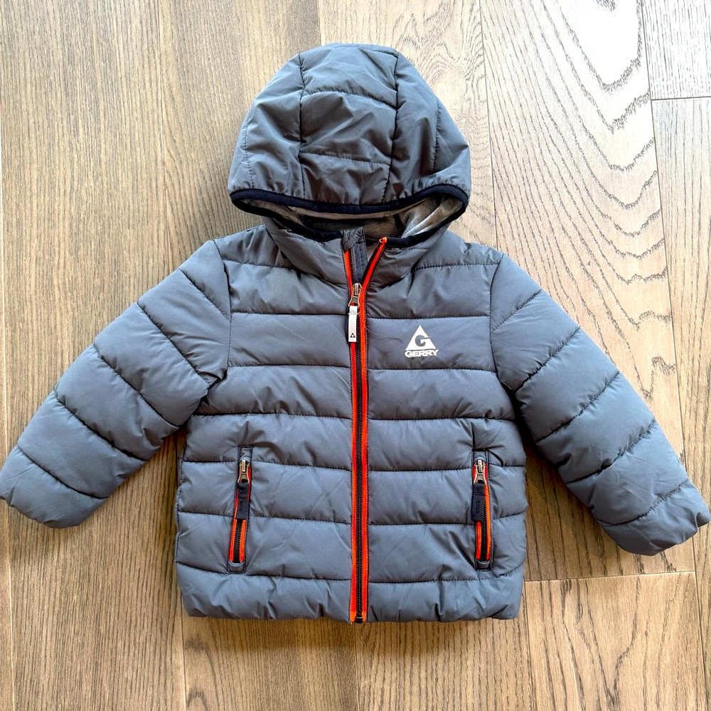 NWOT Gray Puffer Puffer Jacket